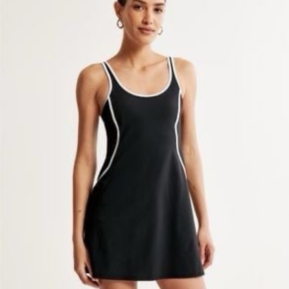 Abercrombie & Fitch Traveler Mini Tennis Skort Athletic Dress Black White XS